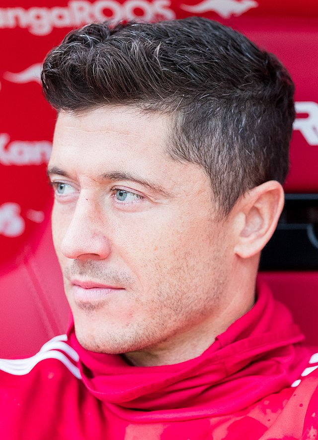 Robert Lewandowski Imagem com Robert Lewandowski