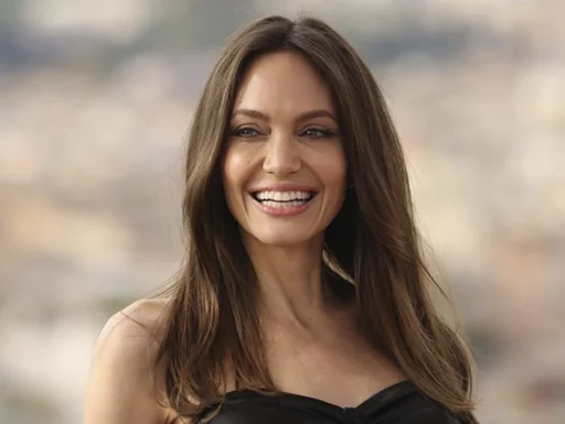 Angelina Jolie Imagem com Angelina Jolie