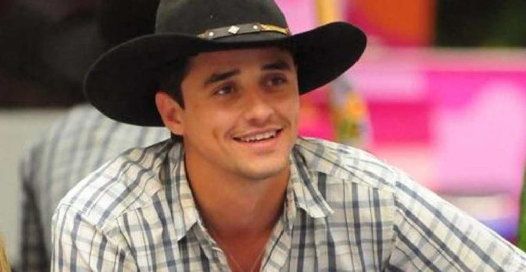 Fael Cordeiro - vencedor do BBB12 Imagem com Fael Cordeiro - vencedor do BBB12